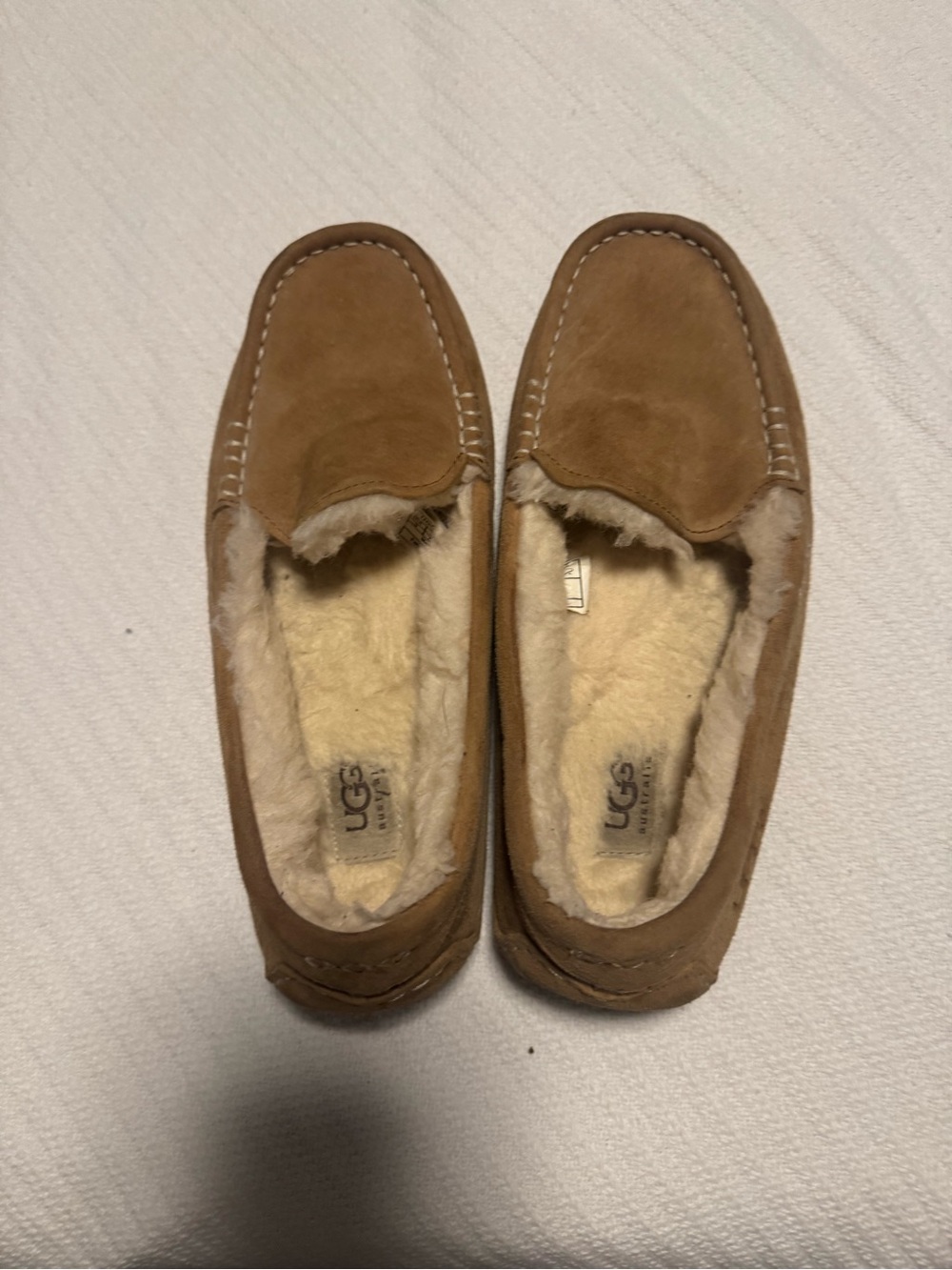 Ugg Ansley Moccasins size 9